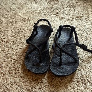 Reef sandals size 9